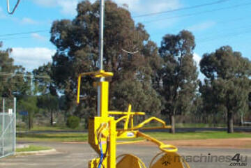 Crendon Netwizz Bird Netting machine