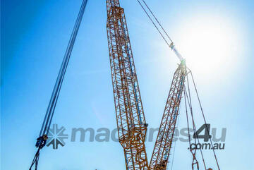 XCMG 650t Lattice Crawler Crane XGC11000 for sale