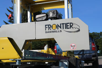 FRONTIER OS27 SAWMILL WITH BRIGGS & STRATTON (RECOIL START) ENGINE