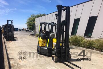 Aisle Master 2.0 CNG Narrow Aisle Forklift
